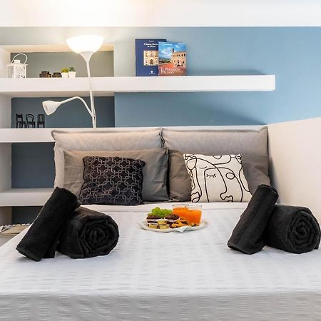 Duomo In 8 Stops Suite Deluxe Loft Mailand Exterior foto